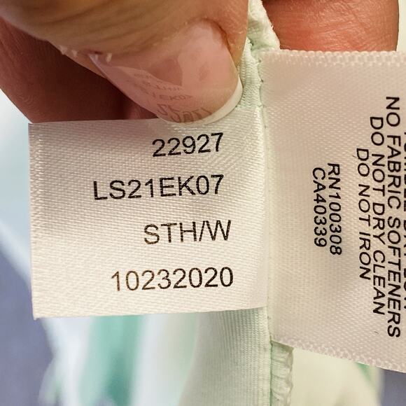 Peter Millar 1/4 Zip Pullover Womens XL Performance Casual Golf jacket UPF 50 - Picture 5 of 8